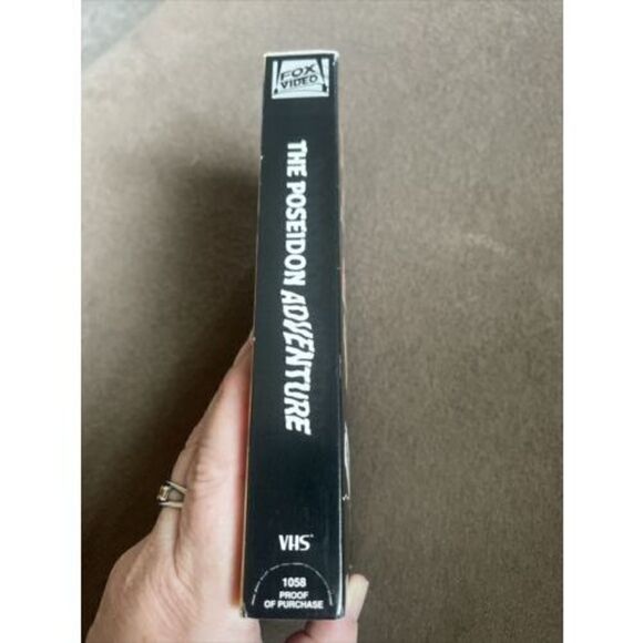 The Poseidon Adventure (VHS, 1991) 1972 FOX sea Adventure Capsize Gene Hackman - Picture 5 of 8